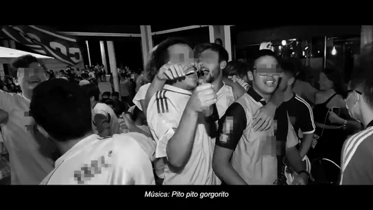 El impactante vídeo en blanco y negro de Sanidad para concienciar a los jóvenes del coronavirus: "Pito, pito..." El impactante vídeo en blanco y negro de Sanidad para concienciar a los jóvenes del coronavirus: "Pito, pito..."