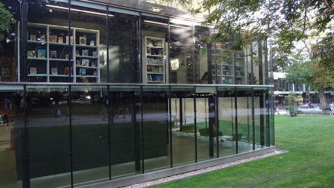 Biblioteca Pública en Retiro