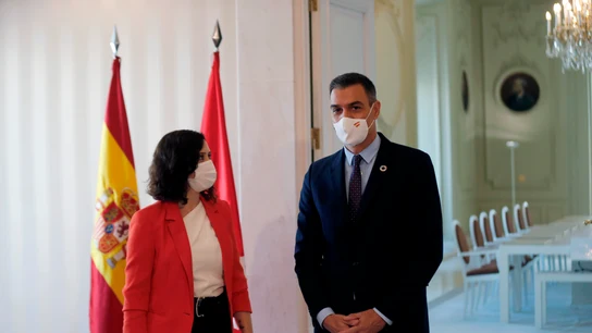 Pedro Sánchez e Isabel Díaz Ayuso se reúnen en la Puerta del Sol de Madrid Pedro Sánchez e Isabel Díaz Ayuso se reúnen en la Puerta del Sol de Madrid