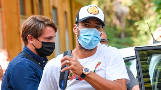 Luis Suárez, tras realizar el examen de italiano Luis Suárez, tras realizar el examen de italiano