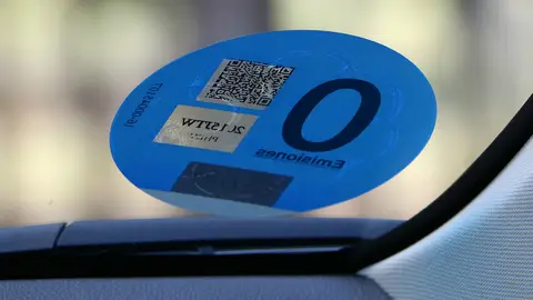 Pegatinas de la DGT: Pere Navarro confirma que, como mínimo, habrá una nueva Pegatinas de la DGT: Pere Navarro confirma que, como mínimo, habrá una nueva