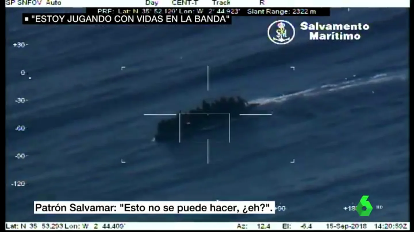 Rescate de un cayuco Rescate de un cayuco