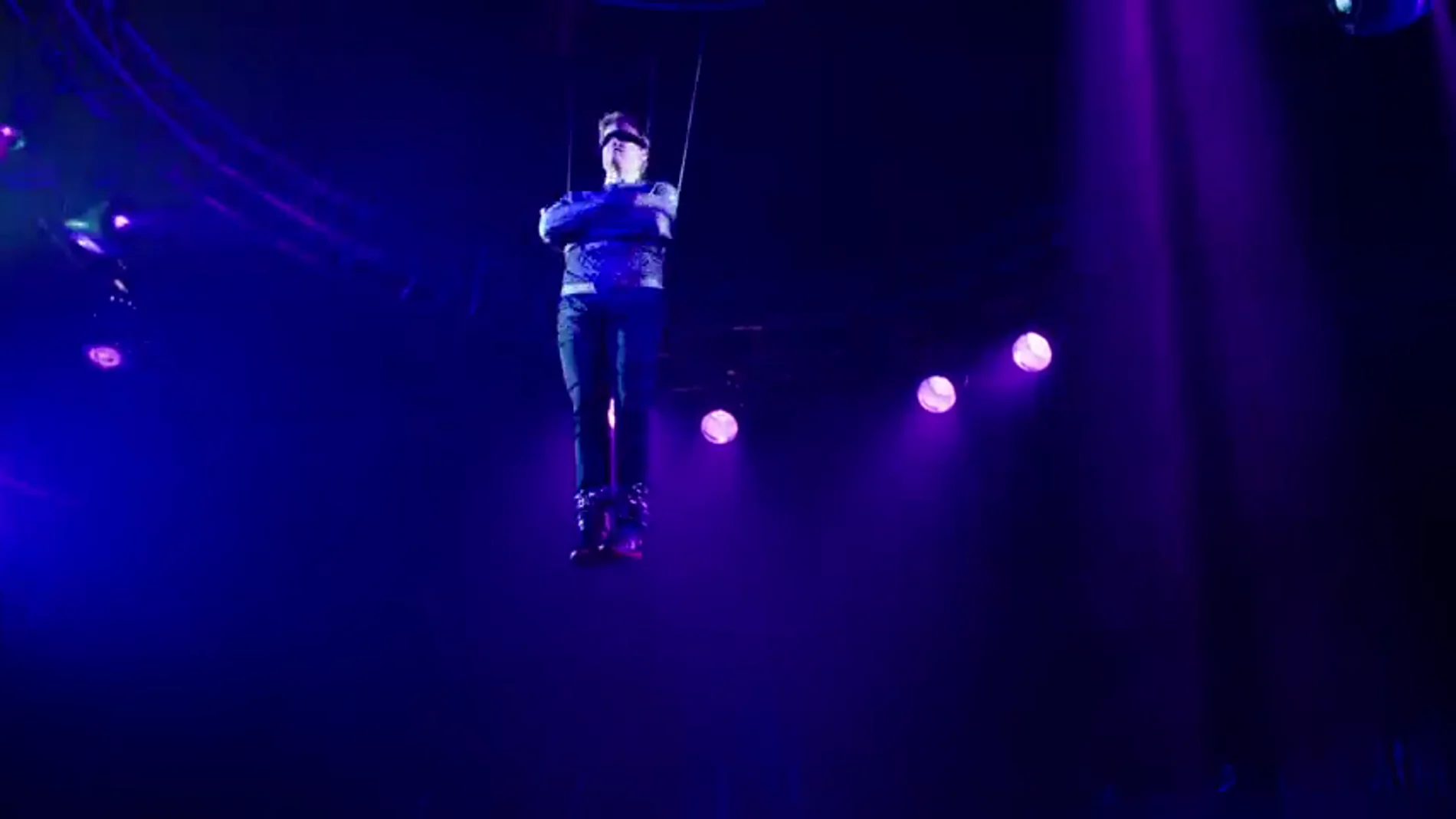 El 'fatal accidente' de Cameron Black al recrear el popular número de escapismo del gran Houdini