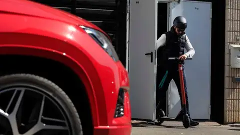 Cupra Ateca y patinete SEAT Cupra Ateca y patinete SEAT