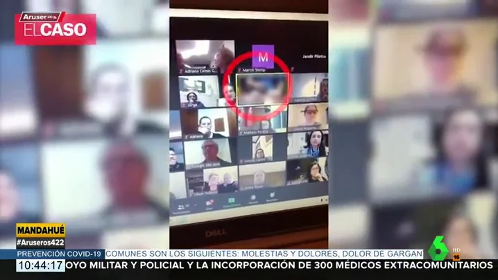 Un exhibicionista se masturba en medio de una reunión de padres virtual