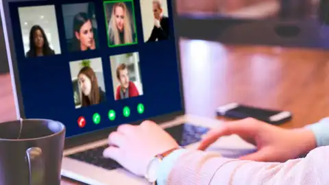 Zoom quitará el límite de 40 minutos en sus llamadas durante la navidad Zoom quitará el límite de 40 minutos en sus llamadas durante la navidad