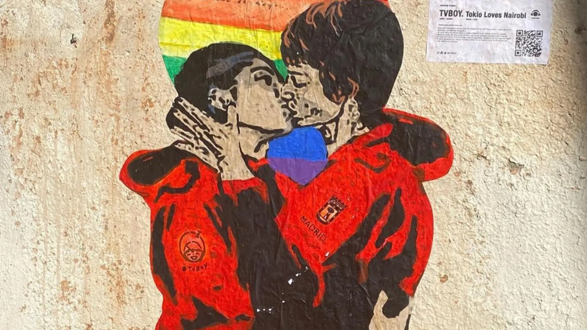 Un beso entre Nairobi y Tokio de 'La Casa de Papel', el nuevo graffiti madrileño de TvBoy