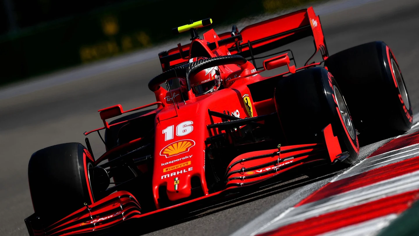 Los Ferrari vuelven a encontrarse lejos de la cabeza Los Ferrari vuelven a encontrarse lejos de la cabeza