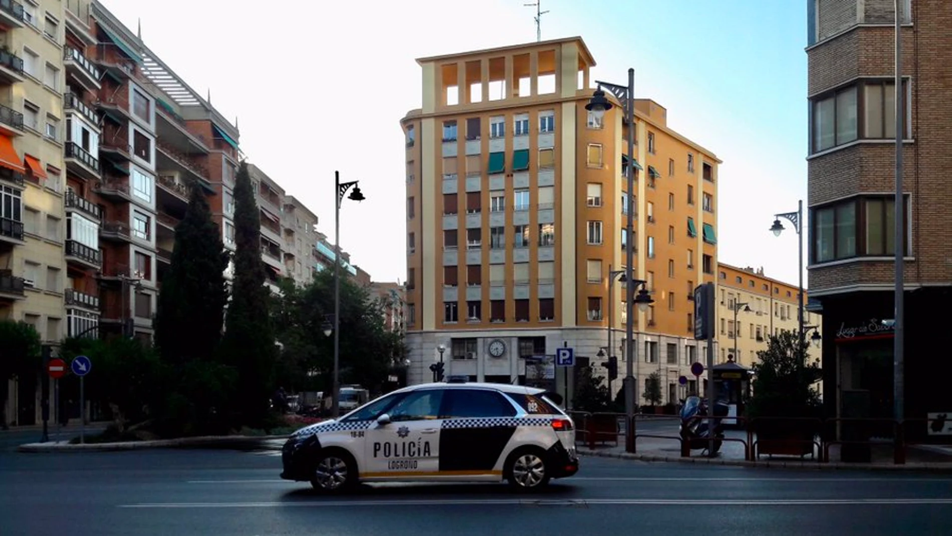 Imagen de un vehículo de la Policía Local de Logroño