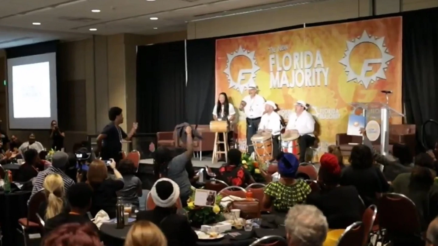 Un acto del grupo de base 'Nueva Mayoría para Florida'. Un acto del grupo de base 'Nueva Mayoría para Florida'.