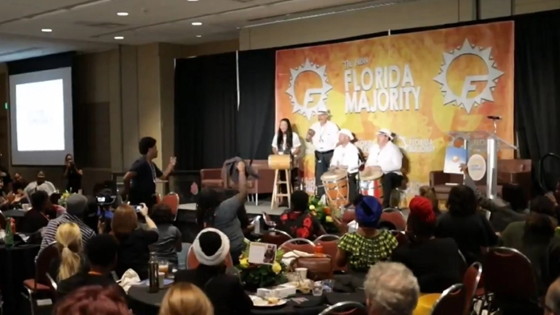 Un acto del grupo de base 'Nueva Mayoría para Florida'.
