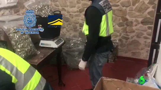 Desmantelan una red criminal de origen polaco dedicada al tráfico de armas, drogas y material sanitario Desmantelan una red criminal de origen polaco dedicada al tráfico de armas, drogas y material sanitario
