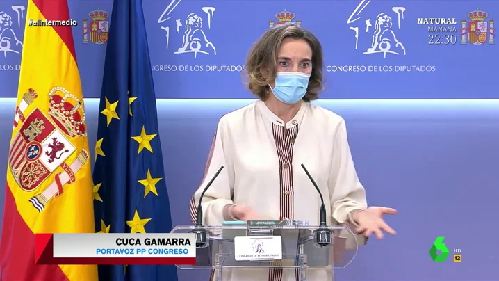 El 'lío' de Cuca Gamarra al explicar por qué llama dictador a Sánchez: 