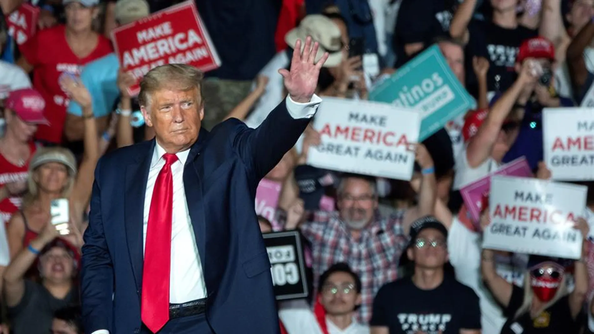 Donald Trump en un acto de campaña en Florida
