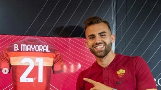 Borja Mayoral, con la Roma Borja Mayoral, con la Roma