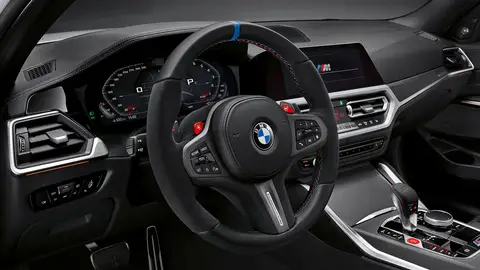 En el interior también hay modificaciones disponibles Accesorios M3 y M4 Competition