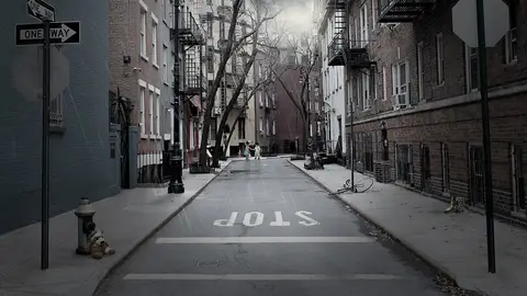 La señal de STOP en una calle La señal de STOP en una calle