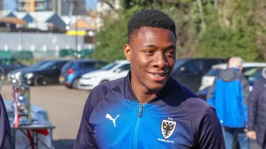 Paul Kalambayi, futbolista del AFC Wimbledon Paul Kalambayi, futbolista del AFC Wimbledon