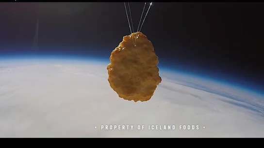 Imagen del primer nugget de pollo en el espacio Imagen del primer nugget de pollo en el espacio