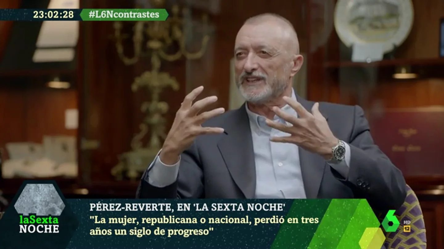Pérez-Reverte llama "analfabetos políticos" a los dirigentes: "Manejan con alegría conceptos muy peligrosos" Pérez-Reverte llama "analfabetos políticos" a los dirigentes: "Manejan con alegría conceptos muy peligrosos"