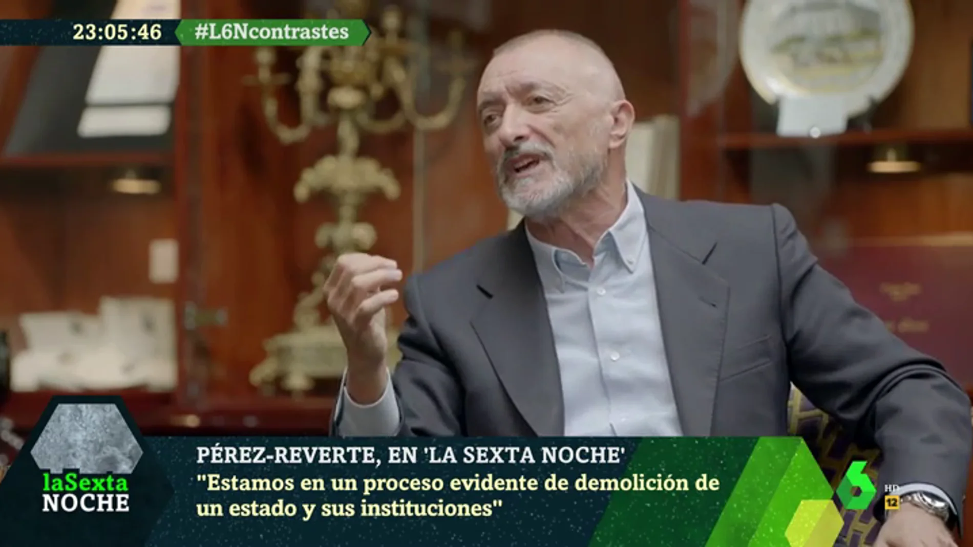 Pérez-Reverte, contra el "putiferio político": "¿Echenique u Ortega Smith me van a construir el futuro? ¡Váyase al carajo!"