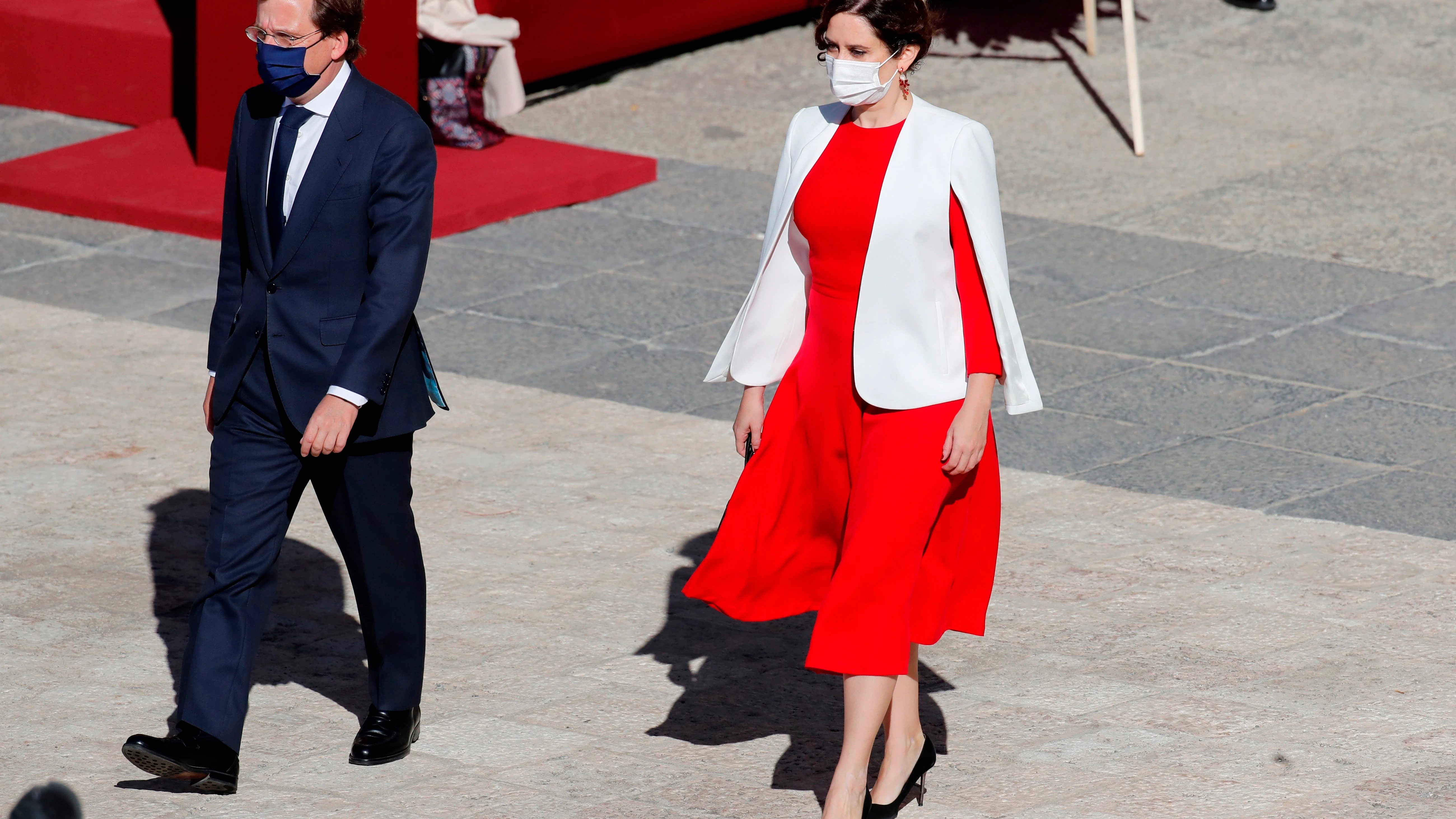 El alcalde de Madrid, José Luis Martínez-Almeida, y la presidenta de la Comunidad de Madrid, Isabel Díaz Ayuso