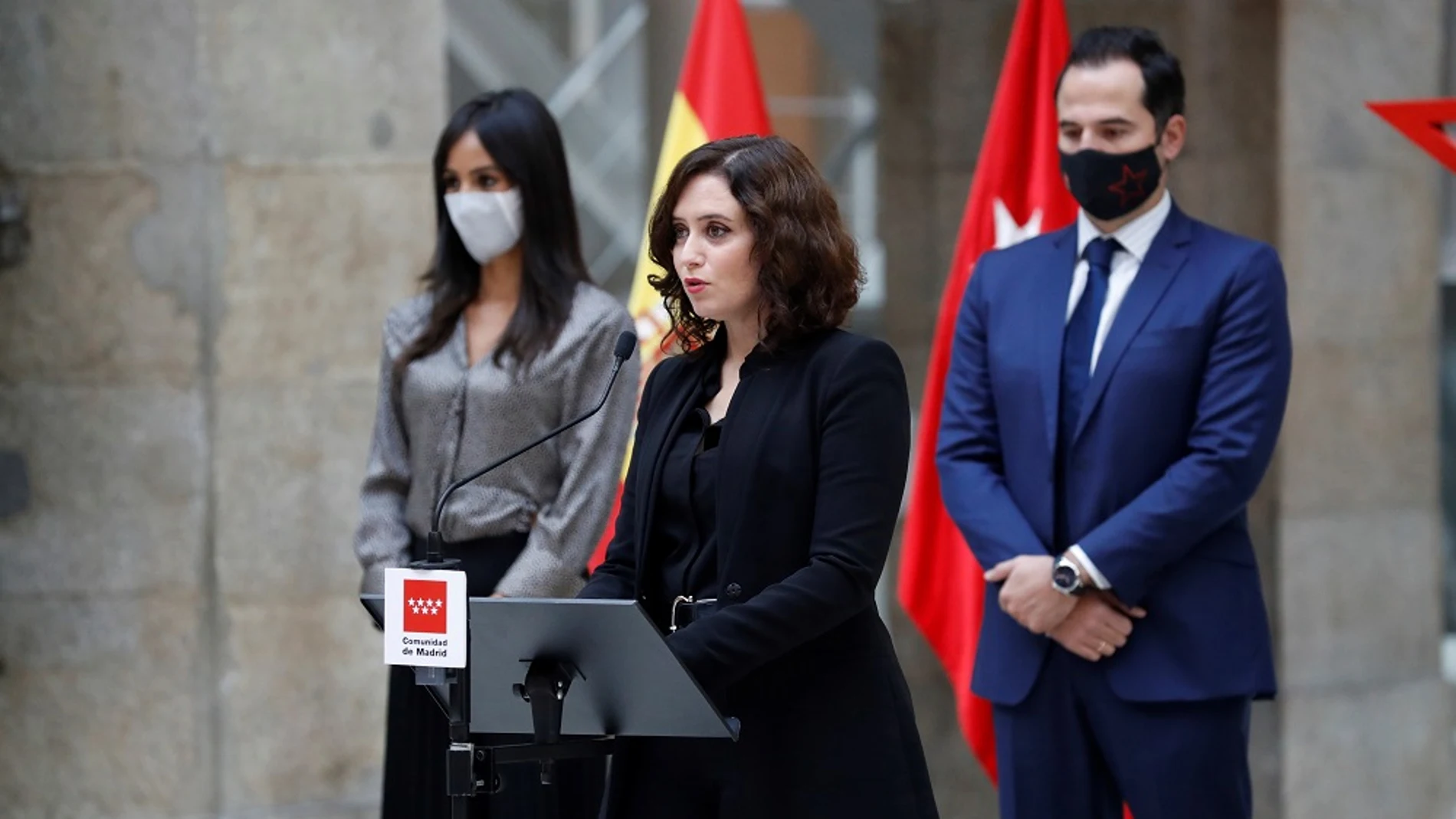 Isabel Díaz Ayuso en el homenaje a las víctimas de coronavirus en Madrid
