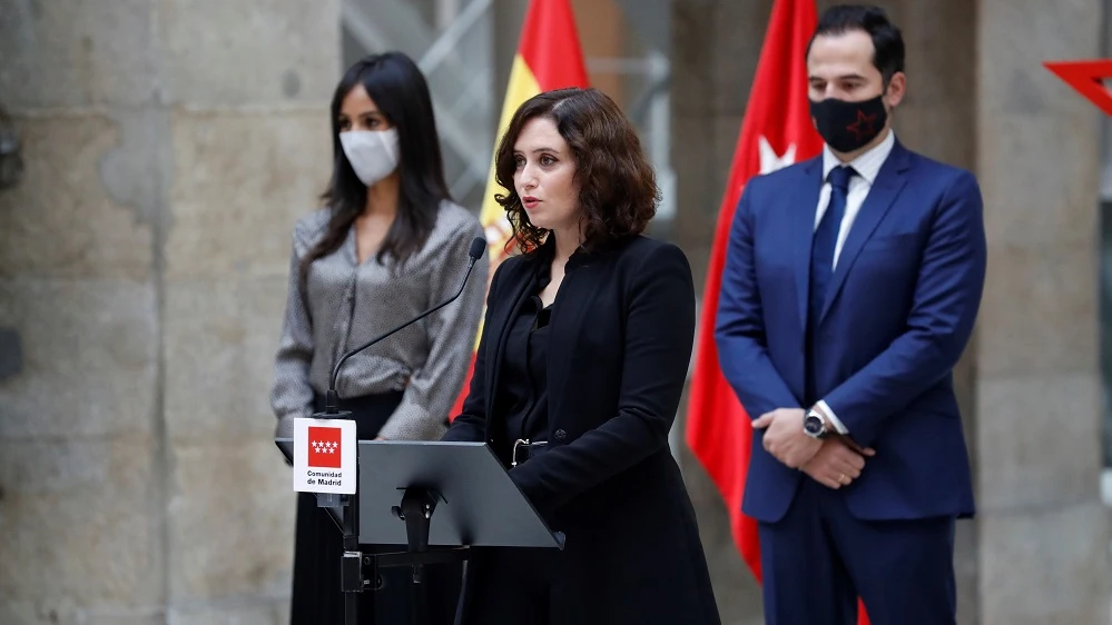 Isabel Díaz Ayuso en el homenaje a las víctimas de coronavirus en Madrid