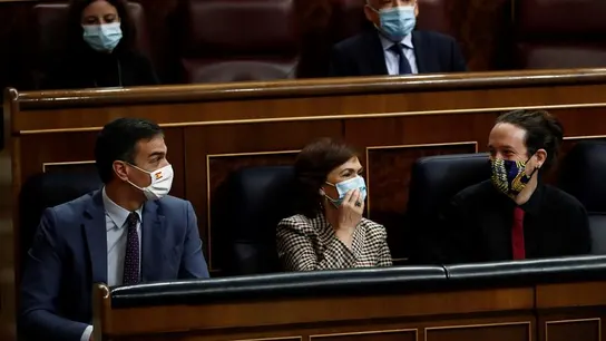 Pedro Sánchez, Carmen Calvo y Pablo Iglesias en el Congreso Pedro Sánchez, Carmen Calvo y Pablo Iglesias en el Congreso