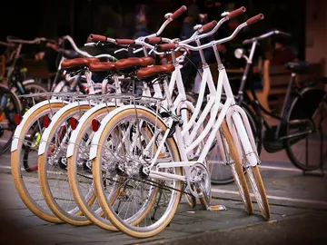 Puede parecer extraño, pero las bicicletas también tienen un límite de velocidad máxima Puede parecer extraño, pero las bicicletas también tienen un límite de velocidad máxima