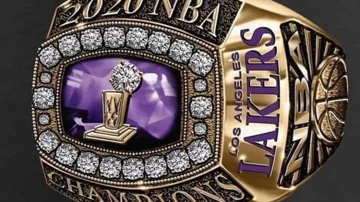 Imagen del anillo que podrían recibir los jugadores de los Lakers Imagen del anillo que podrían recibir los jugadores de los Lakers