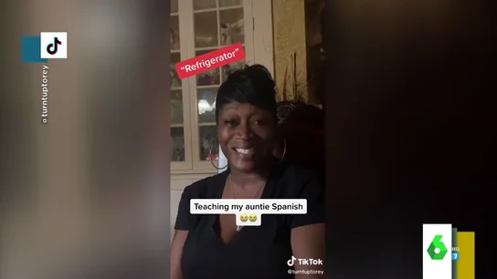 La divertida forma de pronunciar palabras en español de una mujer arrasa en Tik Tok La divertida forma de pronunciar palabras en español de una mujer arrasa en Tik Tok