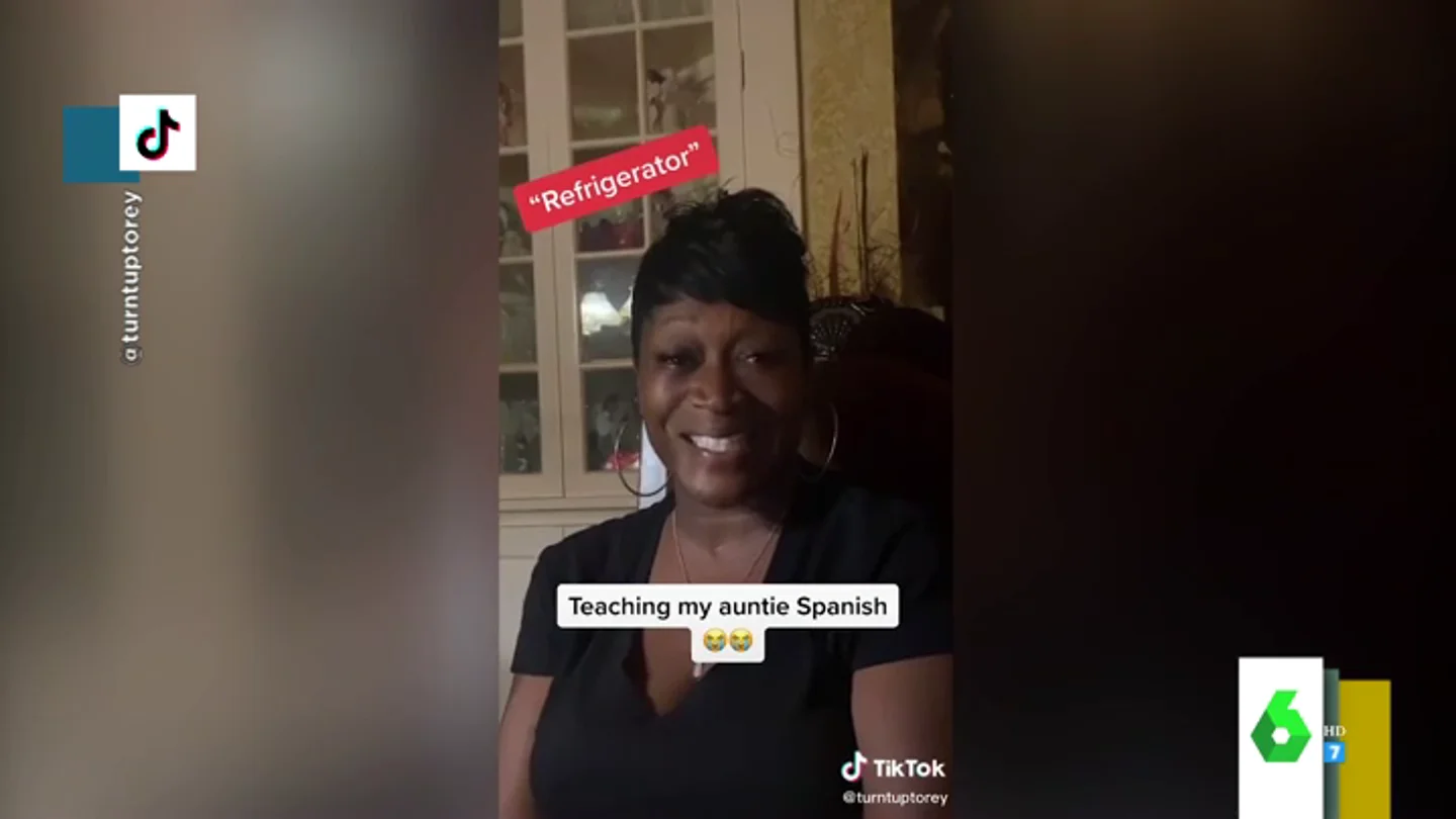 La divertida forma de pronunciar palabras en español de una mujer arrasa en Tik Tok La divertida forma de pronunciar palabras en español de una mujer arrasa en Tik Tok