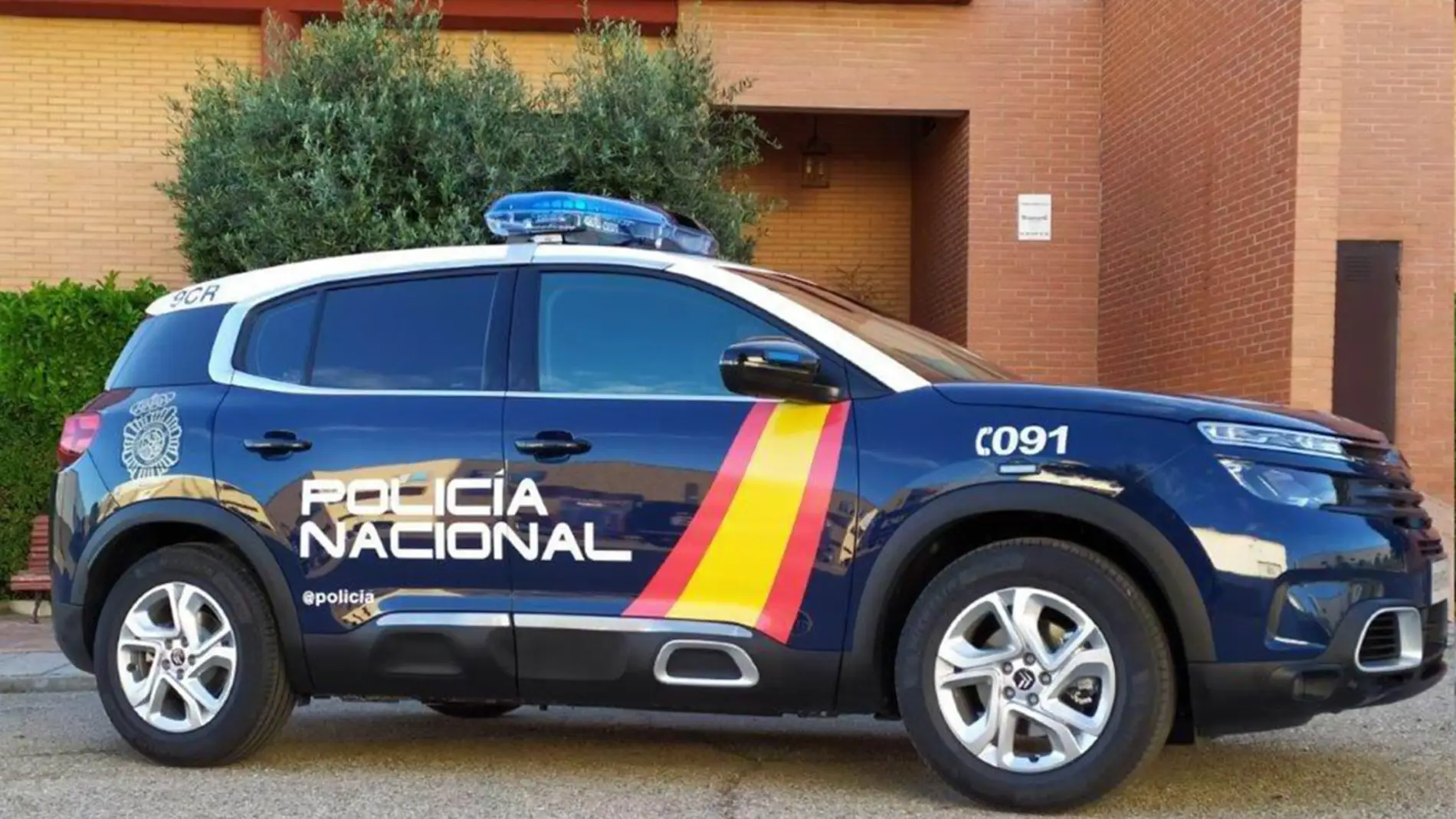 La Policía Nacional estrena más de 1.500 coches del Grupo PSA