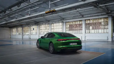 Porsche Panamera 4S Porsche Panamera 4S