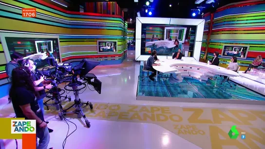 El susto de un cámara de Zapeando tras caerse en pleno directo: "Noté un crujido y no recuerdo nada más" El susto de un cámara de Zapeando tras caerse en pleno directo: "Noté un crujido y no recuerdo nada más"