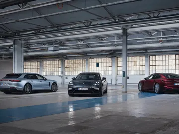 Porsche completa la gama Panamera con tres nuevas versiones Porsche completa la gama Panamera con tres nuevas versiones