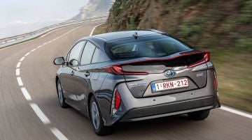Toyota Prius PHEV