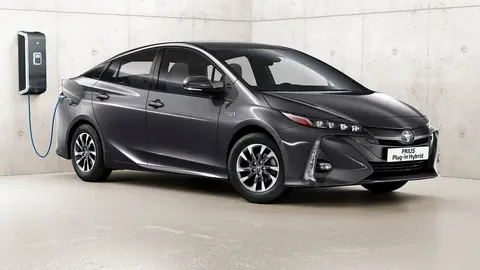 Toyota Prius PHEV Toyota Prius PHEV