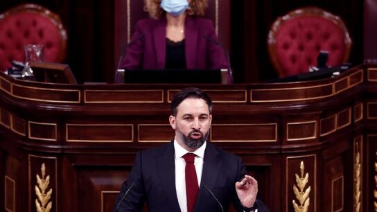 El l&iacute;der de Vox, Santiago Abascal, durante su intervenci&oacute;n durante la moci&oacute;n de censura de su partido