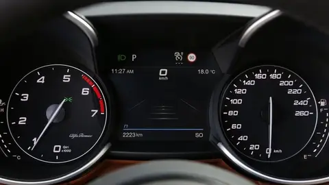 Alfa Romeo Giulia Veloce 2020 280 CV Cuadro de mandos del Alfa Romeo Giulia Veloce 2020.