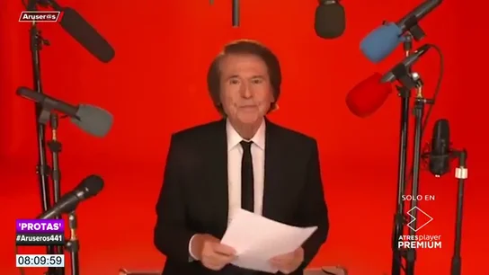 El misterioso mensaje de Raphael 'a lo Matías Prats' que tiene en vilo a todos sus seguidores El misterioso mensaje de Raphael 'a lo Matías Prats' que tiene en vilo a todos sus seguidores