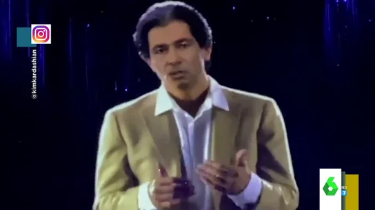 El inquietante holograma del padre muerto de Kim Kardashian para felicitarle su 40 cumpleaños El inquietante holograma del padre muerto de Kim Kardashian para felicitarle su 40 cumpleaños