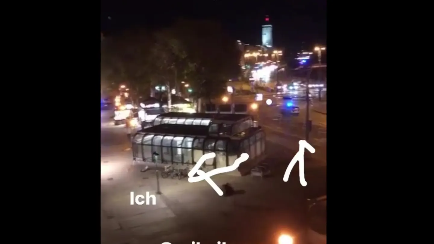 Confundidos con terroristas al arriesgar su vida por un policía: dos jóvenes turcos se convierten en los héroes del atentado de Viena Confundidos con terroristas al arriesgar su vida por un policía: dos jóvenes turcos se convierten en los héroes del atentado de Viena