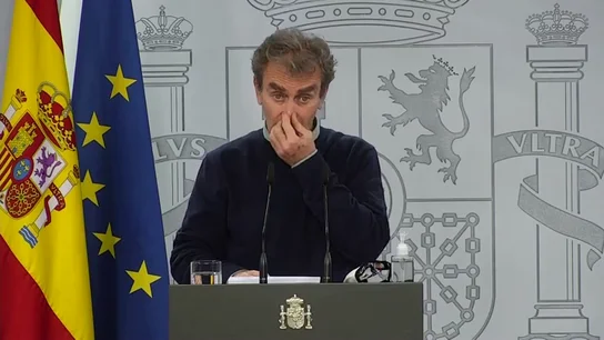 Simón pide perdón por sus polémicas palabras sobre las enfermeras: "Lo siento, pudo molestar a mucha gente" Simón pide perdón por sus polémicas palabras sobre las enfermeras: "Lo siento, pudo molestar a mucha gente"