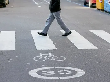 Circular a 30km/h Circular a 30km/h