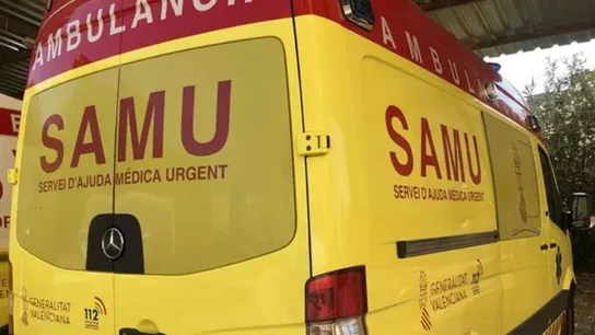 Imagen de archivo de una ambulancia del SAMU Imagen de archivo de una ambulancia del SAMU