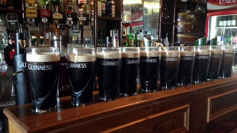 Pintas de cerveza negra