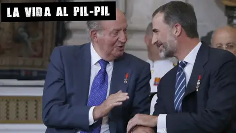 El rey emérito junto a Felipe VI El rey emérito junto a Felipe VI