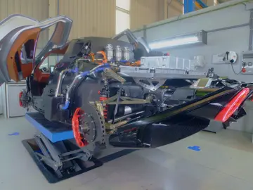 La plataforma eléctrica del Hispano Suiza Carmen, al descubierto La plataforma eléctrica del Hispano Suiza Carmen, al descubierto
